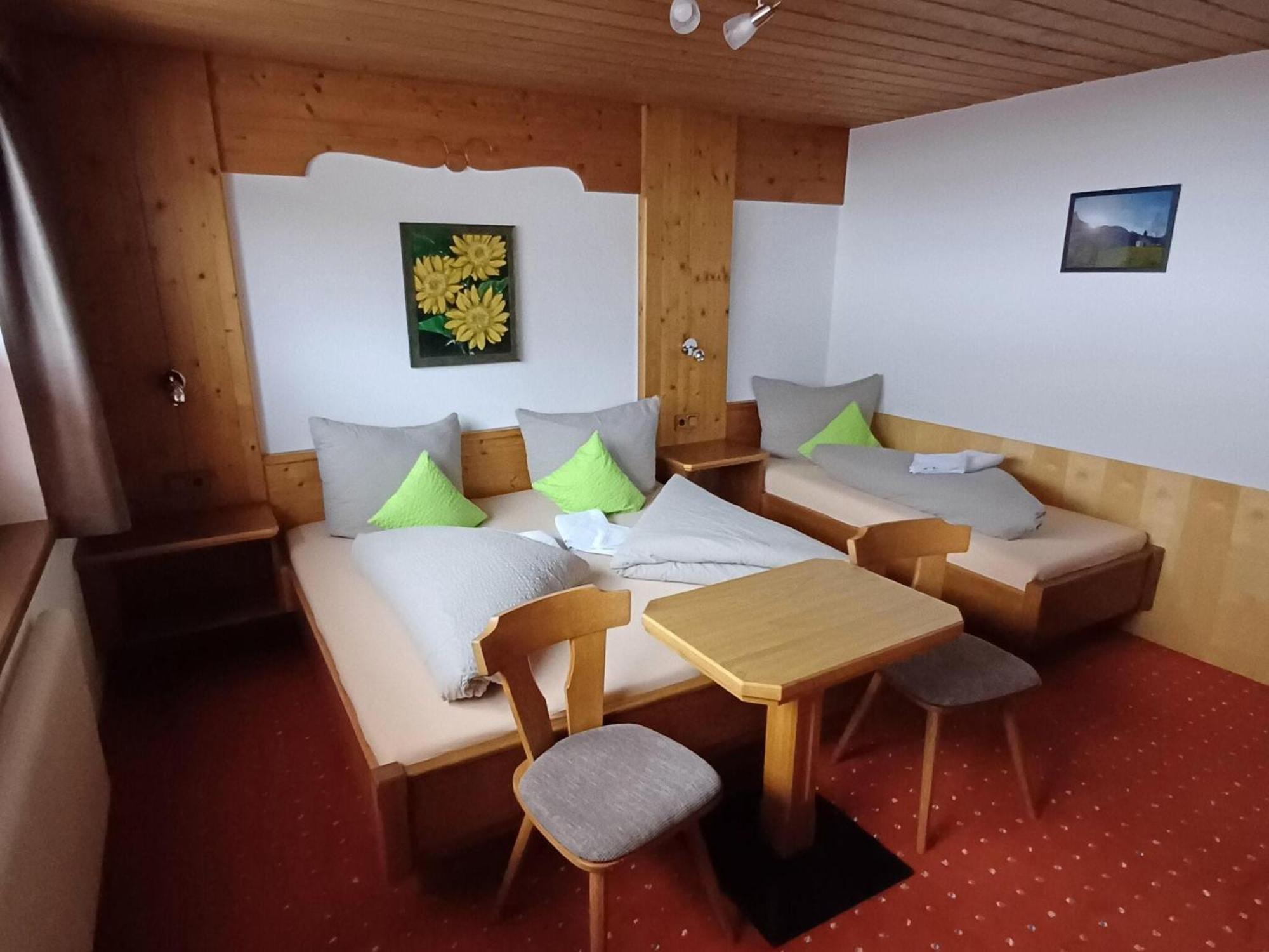 Modern Apartment In Langenfeld Near Ski Area Eksteriør billede