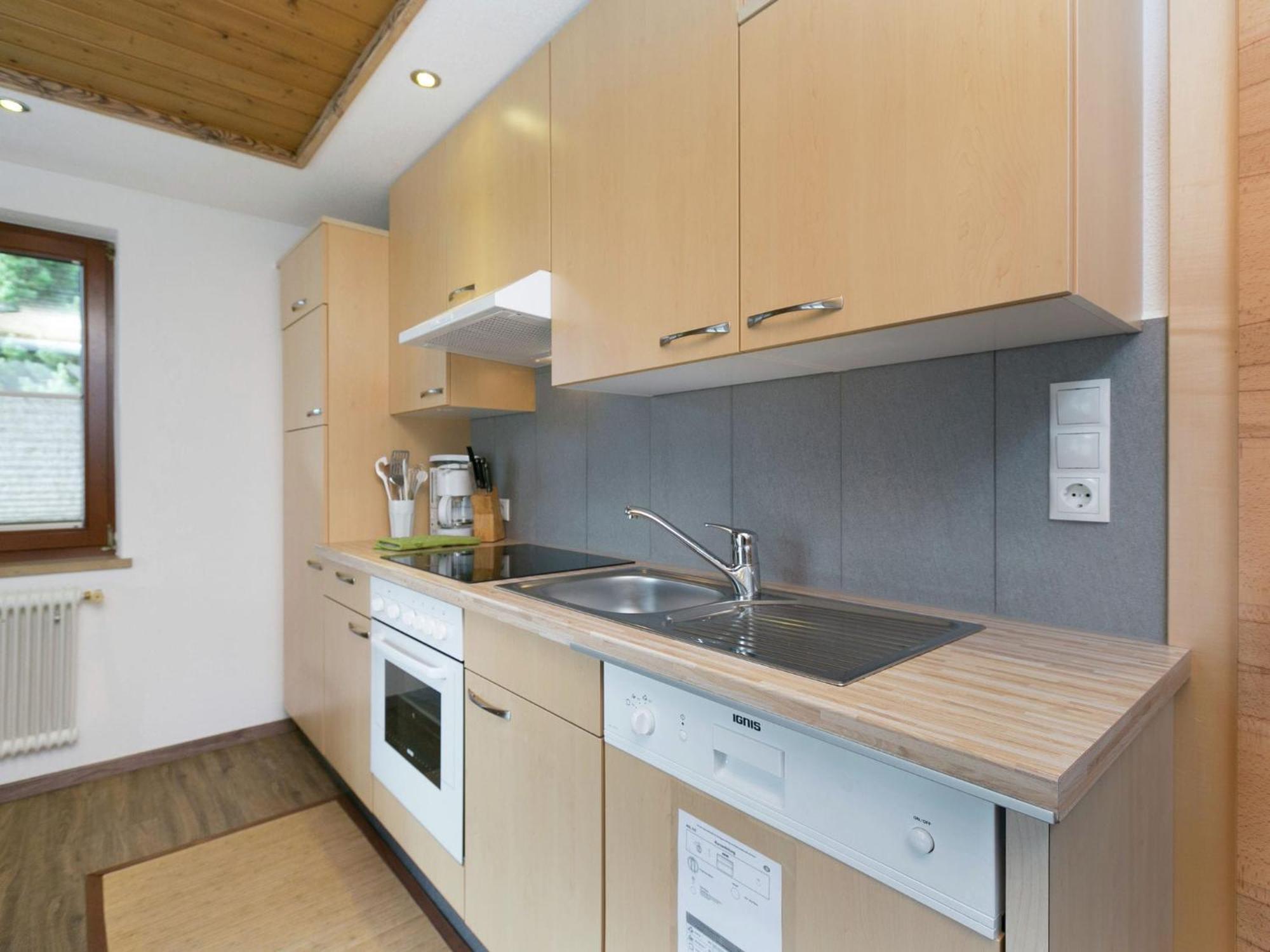 Modern Apartment In Langenfeld Near Ski Area Eksteriør billede
